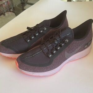 Nike Zoom Pegasus 35 Women's Black and Pink Tennis Shoes